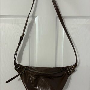 Elegant Brown Leather Crossbody Bag